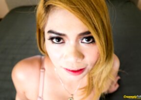 Beers strips denim shorts shows her shaved pussy and gets fucked from behind